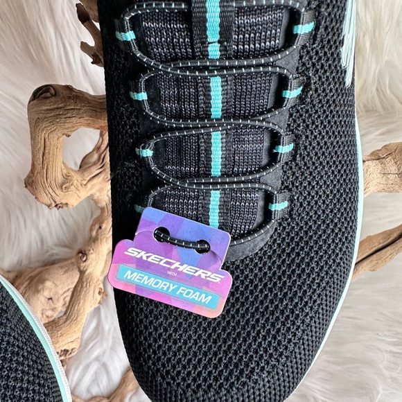 SKECHERS WOMEN/ Size 6.5 - Picture 4 of 11